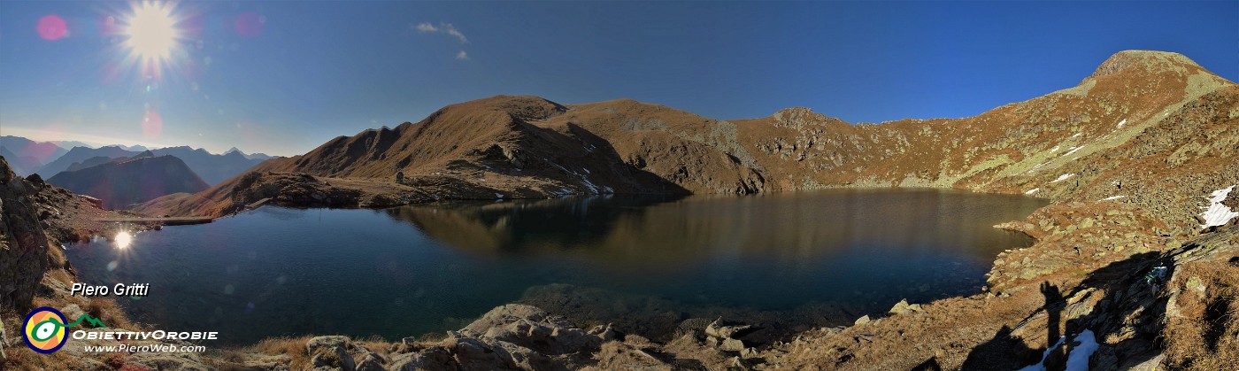 70 Il Lago Moro nei caldi colori d'autunno.jpg